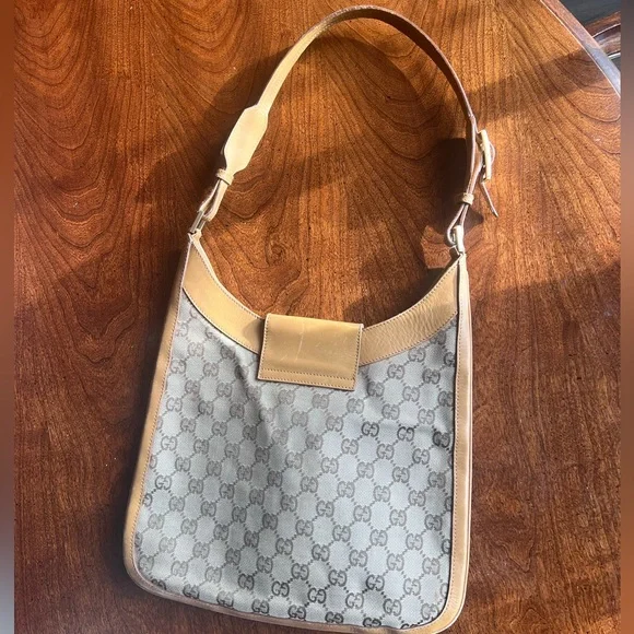 Gucci Vintage Handbag Monogram Gold Hardware - Picture 10 of 16